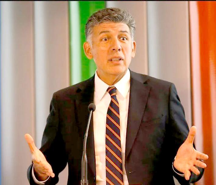 Luis Ávila Bravo, Director Regional de SERVEL Cada elector recibirá